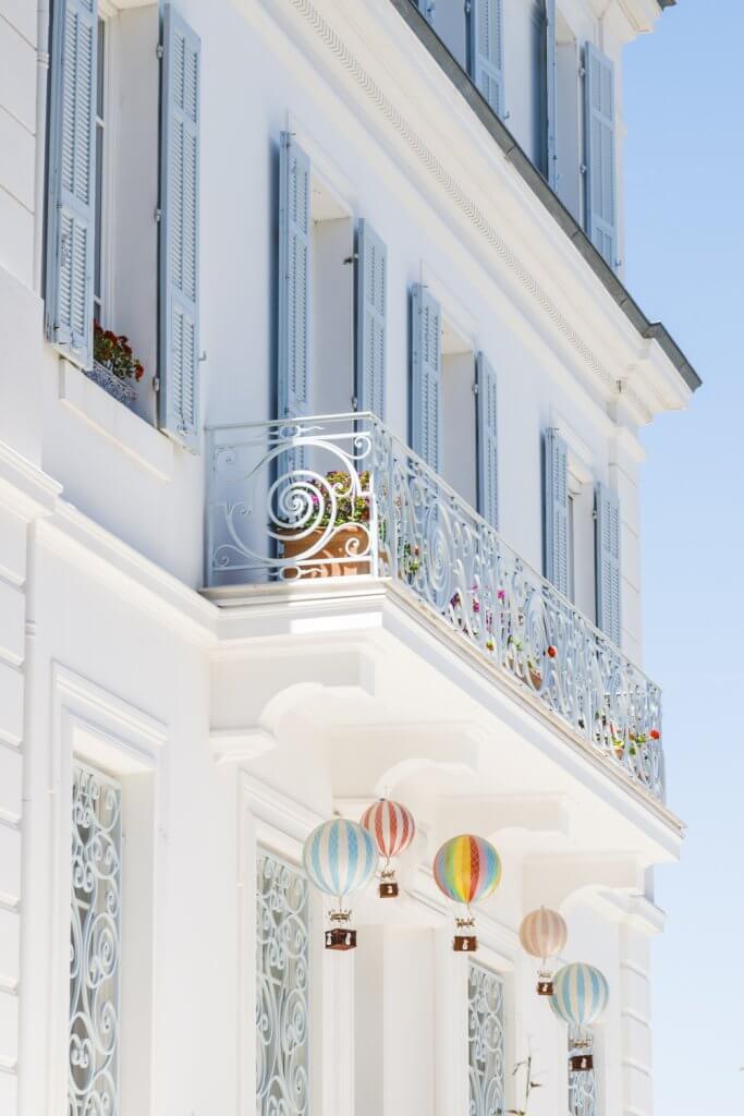 Villa Les Chênes Verts, Cap d'Antibes, France, by Cattie Coyle Photography. © 2019, all rights reserved.