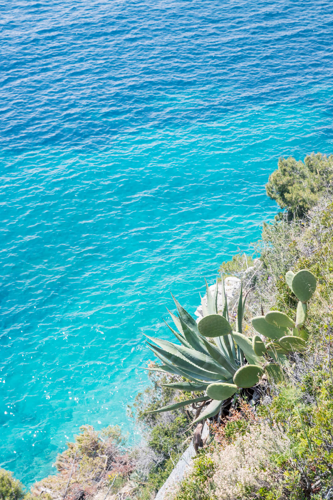 Turquoise water in the Mediterranean Sea by Cattie Coyle Photography. © 2019, all rights reserved.