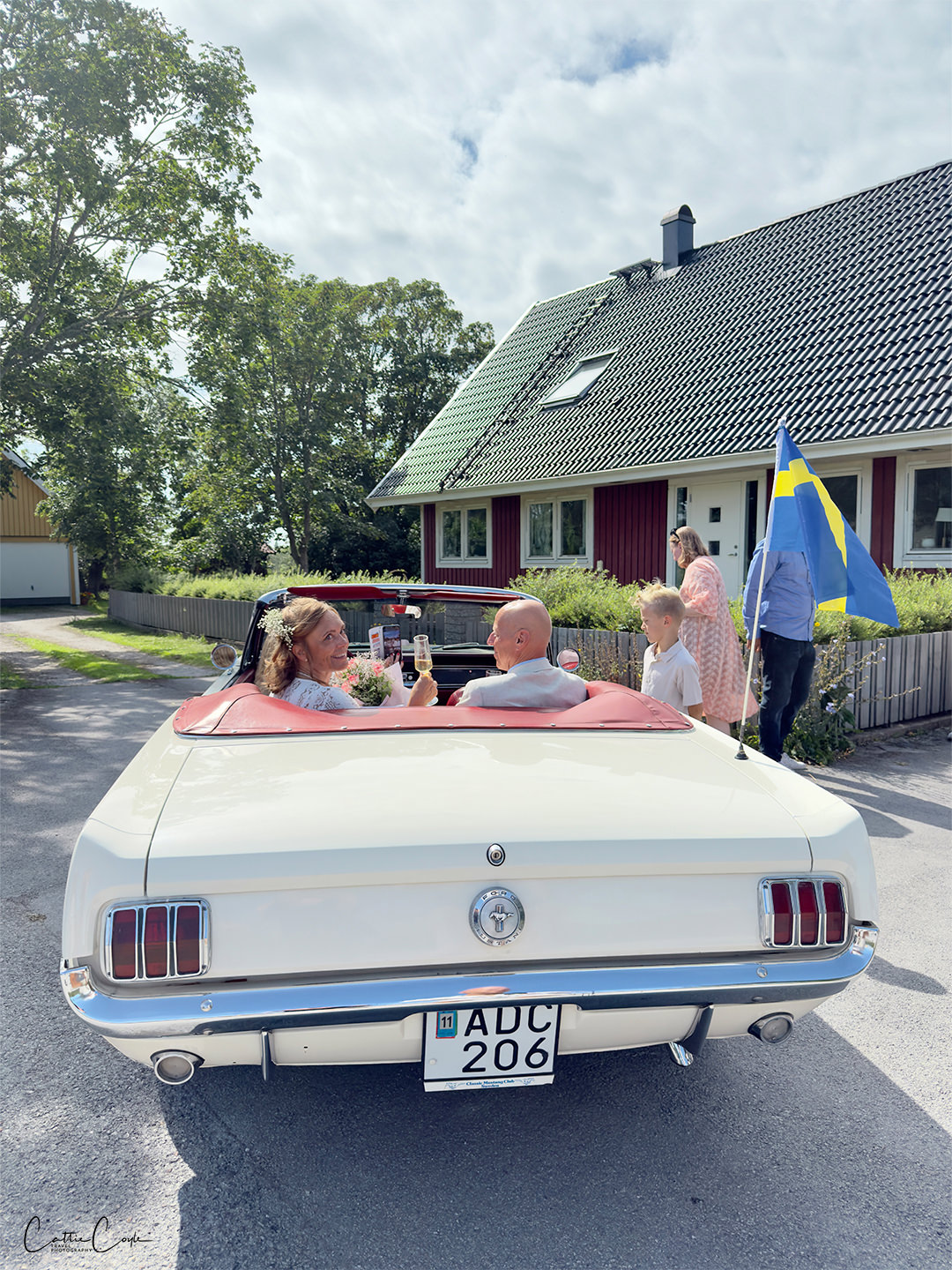 Newly married couple, Visby, Gotland, Sweden by Cattie Coyle Photography. © 2026 Cattie Coyle, All rights reserved